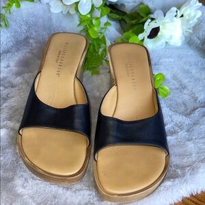 Hillard & Hanson Black and Beige Slide Sandals